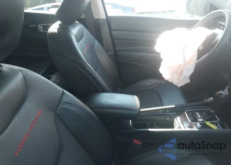 2022 Jeep Compass Trailhawk 4X4 z USA, uszkodzony, nr VIN 3C4NJDDB9NT186170